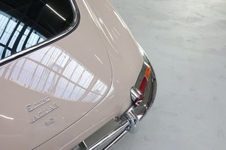 1966 Jaguar E Type Coupe 4.2 Serie 1 in sehr schönem Zustand - photo 16
