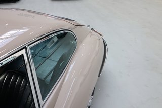 1966 Jaguar E Type Coupe 4.2 Serie 1 in sehr schönem Zustand - photo 74