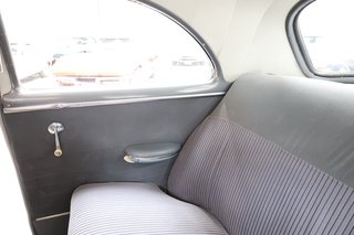 1951 Chevrolet Styleline Deluxe aus Familienbesitz - originaler Unterboden - photo 38