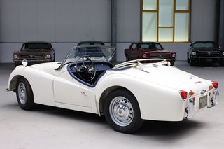 1959 Triumph TR3A aus Kalifornien und aus Erstbesitz Leder neu, Lackierung fast neu - photo 2