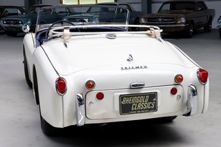 1959 Triumph TR3A aus Kalifornien und aus Erstbesitz Leder neu, Lackierung fast neu - photo 4