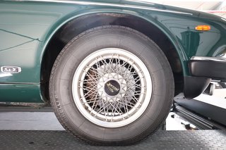 1990 Jaguar Daimler Double Six in british racing green - photo 108