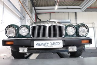 1990 Jaguar Daimler Double Six in british racing green - photo 111