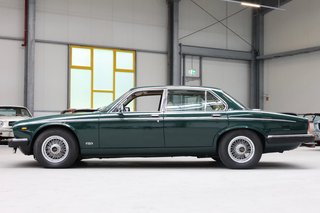 1990 Jaguar Daimler Double Six in british racing green - photo 1