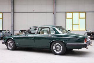 1990 Jaguar Daimler Double Six in british racing green - photo 2