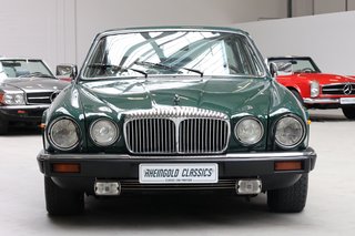 1990 Jaguar Daimler Double Six in british racing green - photo 11