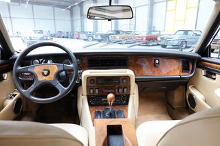 1990 Jaguar Daimler Double Six in british racing green - photo 15