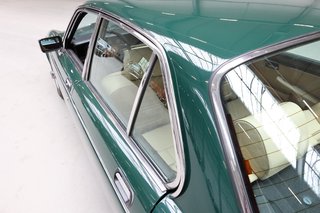 1990 Jaguar Daimler Double Six in british racing green - photo 36