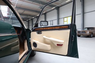 1990 Jaguar Daimler Double Six in british racing green - photo 57