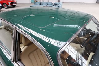 1990 Jaguar Daimler Double Six in british racing green - photo 65