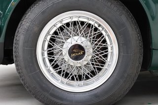 1990 Jaguar Daimler Double Six in british racing green - photo 66