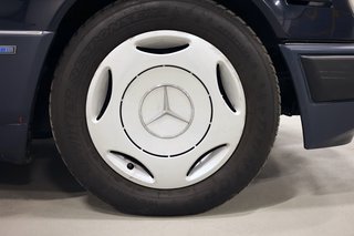 1994 Mercedes-Benz E 220 T W124 7-Sitzer - bilder 33