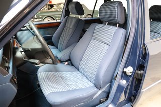 1994 Mercedes-Benz E 220 T W124 7-Sitzer - bilder 13
