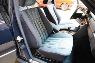 1994 Mercedes-Benz E 220 T W124 7-Sitzer - bilder 22