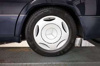 1994 Mercedes-Benz E 220 T W124 7-Sitzer - bilder 71
