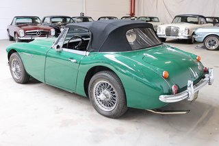 1966 Austin Healey MKIII BJ8 Roadster - photo 1