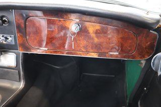 1966 Austin Healey MKIII BJ8 Roadster - photo 49