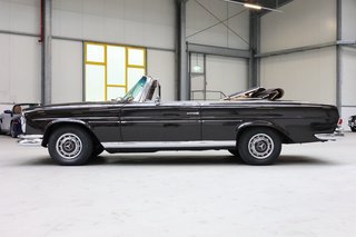 1965 Mercedes-Benz 220 SEb Cabriolet im seltenen Tabakbraun - photo 1