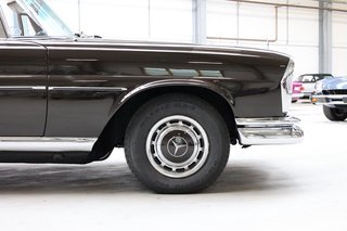 1965 Mercedes-Benz 220 SEb Cabriolet im seltenen Tabakbraun - photo 35