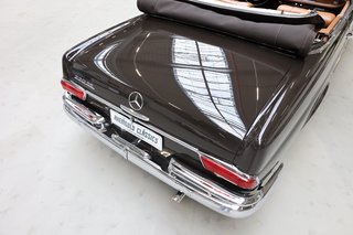 1965 Mercedes-Benz 220 SEb Cabriolet im seltenen Tabakbraun - photo 86