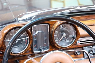 1965 Mercedes-Benz 220 SEb Cabriolet im seltenen Tabakbraun - photo 91