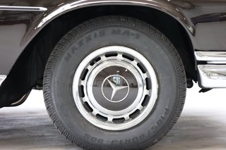 1965 Mercedes-Benz 220 SEb Cabriolet im seltenen Tabakbraun - photo 105