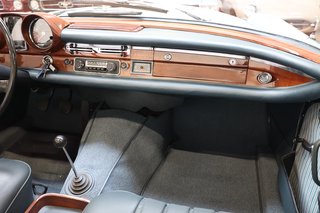 1966 Mercedes-Benz 250 SE Cabrio im wunderschönen Zustand - photo 220