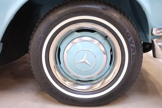 1966 Mercedes-Benz 250 SE Cabrio im wunderschönen Zustand - photo 260