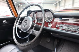 1966 Mercedes-Benz 230 SL Pagode komplett neu aufgebaut - photo 48