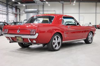 1966 Ford Mustang Coupé V8  neuer 302 V8 Motor - photo 3