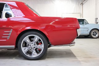1966 Ford Mustang Coupé V8  neuer 302 V8 Motor - photo 22