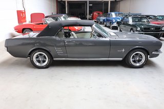 1966 Ford Mustang Cabriolet 289cui V8 Servo+Scheibenbremsen - foto 37