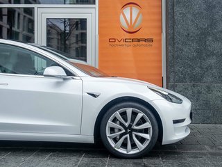 Tesla Model 3 age.one-day registration for sale
