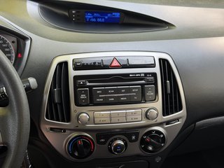 Hyundai i20 5 Star Edition Klima Tüv Neu - bilder 12