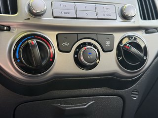 Hyundai i20 5 Star Edition Klima Tüv Neu - bilder 14