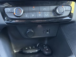 Opel Corsa F Elegance Automatik - bilder 17