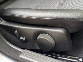Mercedes-Benz C 180 CGI BlueEfficiency Automatik - foto 23