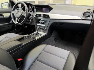 Mercedes-Benz C 180 CGI BlueEfficiency Automatik - foto 9