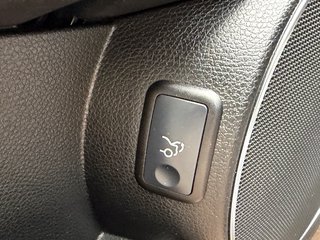 Mercedes-Benz C 180 CGI BlueEfficiency Automatik - foto 9