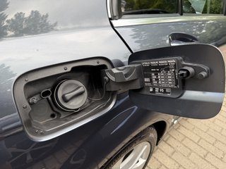 Mercedes-Benz C 180 CGI BlueEfficiency Automatik - foto 37
