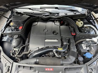 Mercedes-Benz C 180 CGI BlueEfficiency Automatik - foto 29
