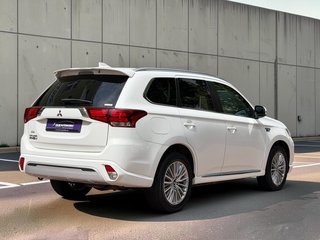 Mitsubishi Outlander PHEV Basis 4WD Plug in Hybrid - bilder 7
