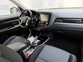 Mitsubishi Outlander PHEV Basis 4WD Plug in Hybrid - bilder 10