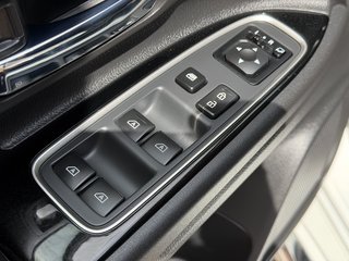 Mitsubishi Outlander PHEV Basis 4WD Plug in Hybrid - bilder 10
