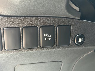Mitsubishi Outlander PHEV Basis 4WD Plug in Hybrid - bilder 12