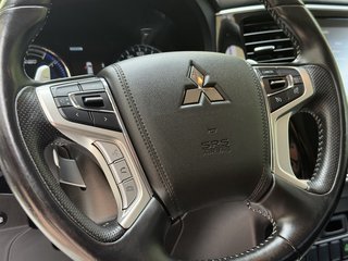 Mitsubishi Outlander PHEV Basis 4WD Plug in Hybrid - bilder 15