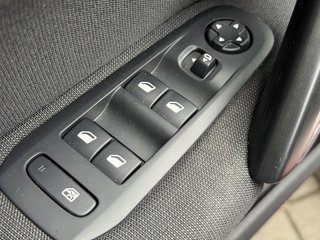 Peugeot 308 SW Allure Automatik Navi CAM Full-LED-Paket - bilder 9