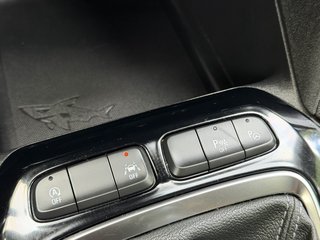 Opel Corsa F Elegance Apple CarPlay - bilder 27