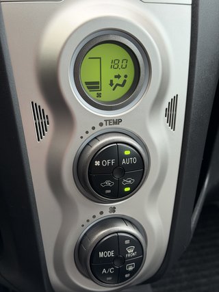 Toyota Yaris Sol Automatik Klima - foto 18