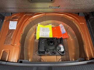 Volkswagen Polo VI Highline Automatik - bilder 33